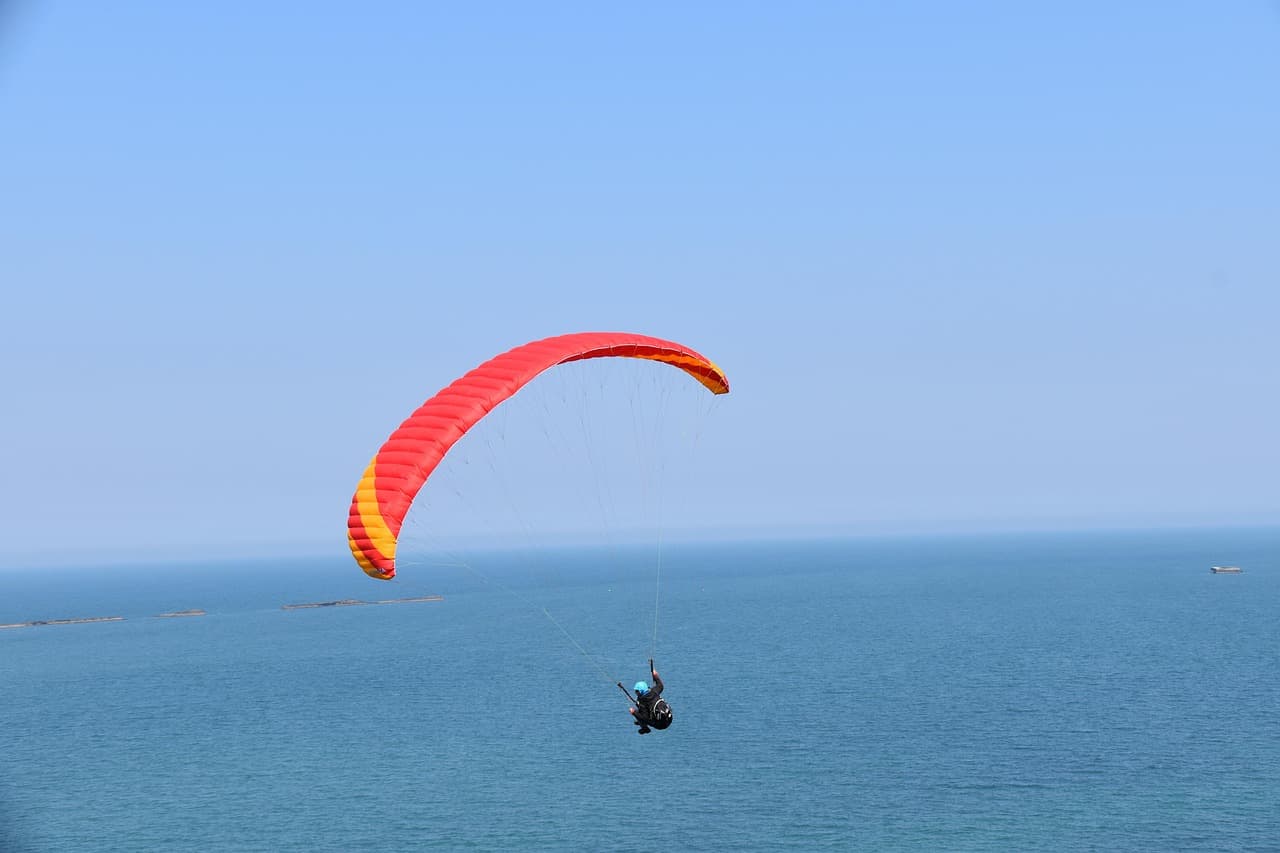 Paragliding in Arambol, Goa