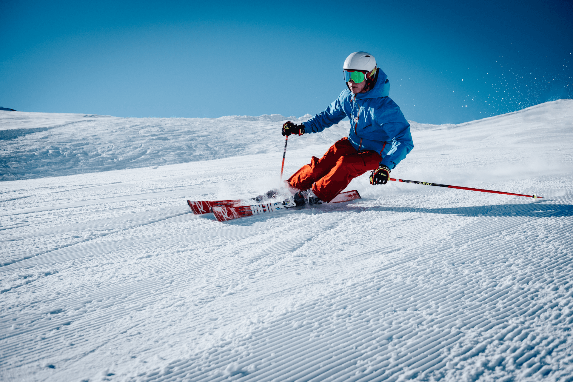 Skiing in Narkanda