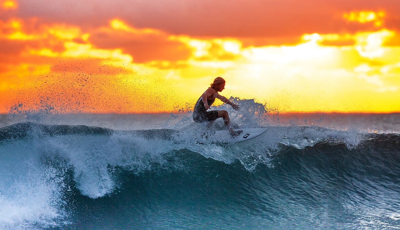 Surfing in Kovalam (Kerala)