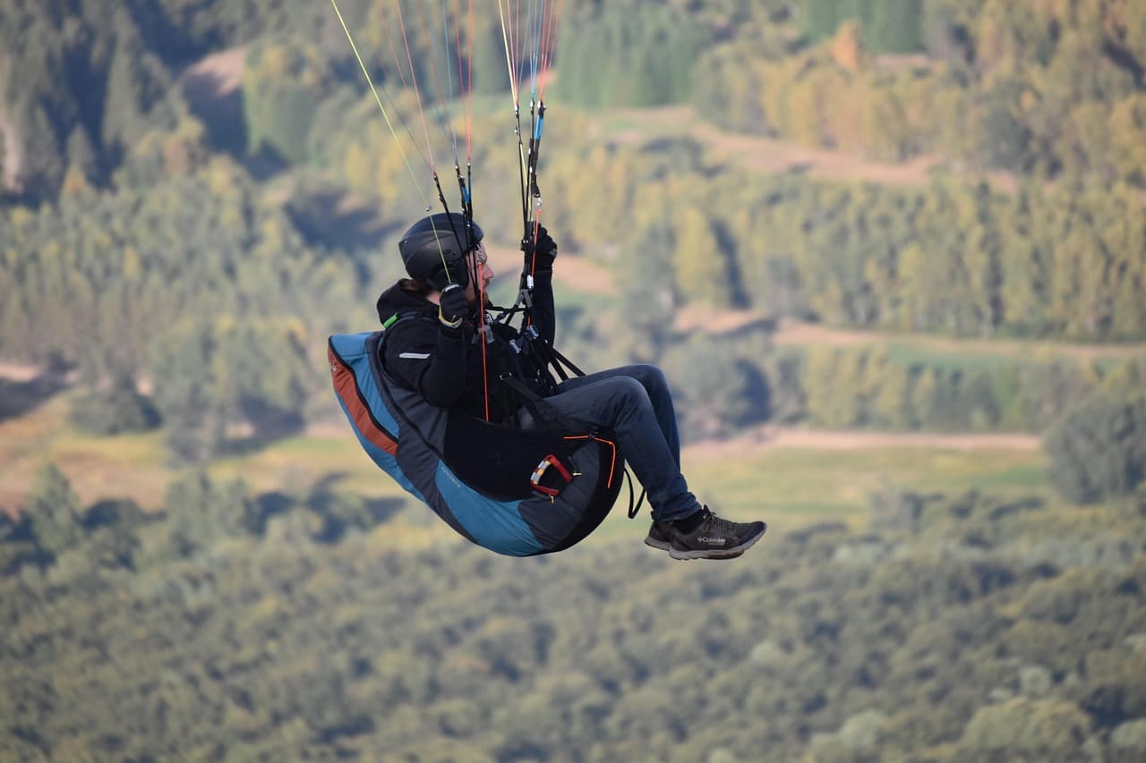 Paragliding in Nainital